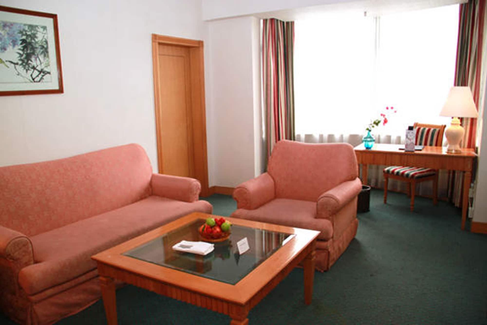 Rosedale Hotel & Suites Guangzhou - Free Shuttle Bus To Canton Fair Exterior photo