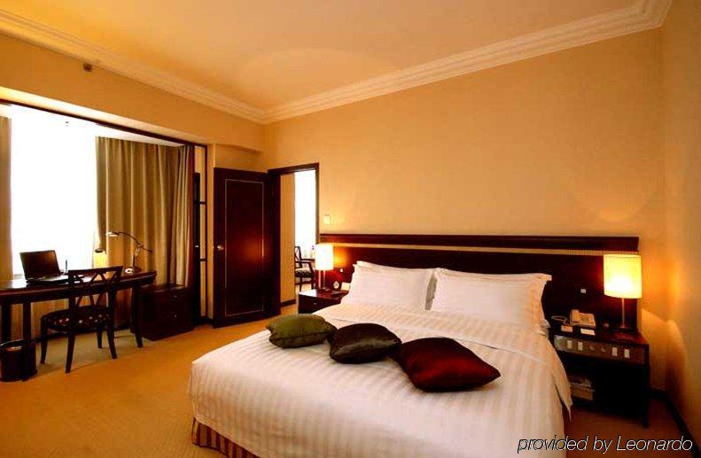 Rosedale Hotel & Suites Guangzhou - Free Shuttle Bus To Canton Fair Exterior photo