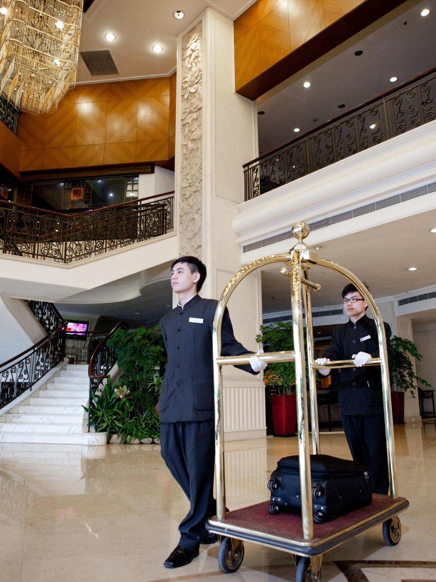 Rosedale Hotel & Suites Guangzhou - Free Shuttle Bus To Canton Fair Exterior photo